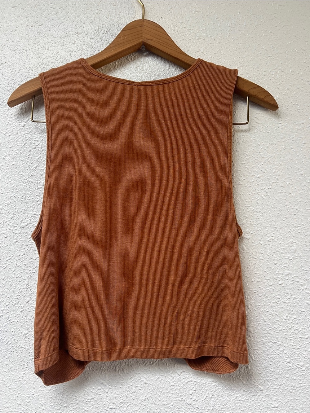 Vuori Rust Ribbed Tank Top - Picture 4 of 4